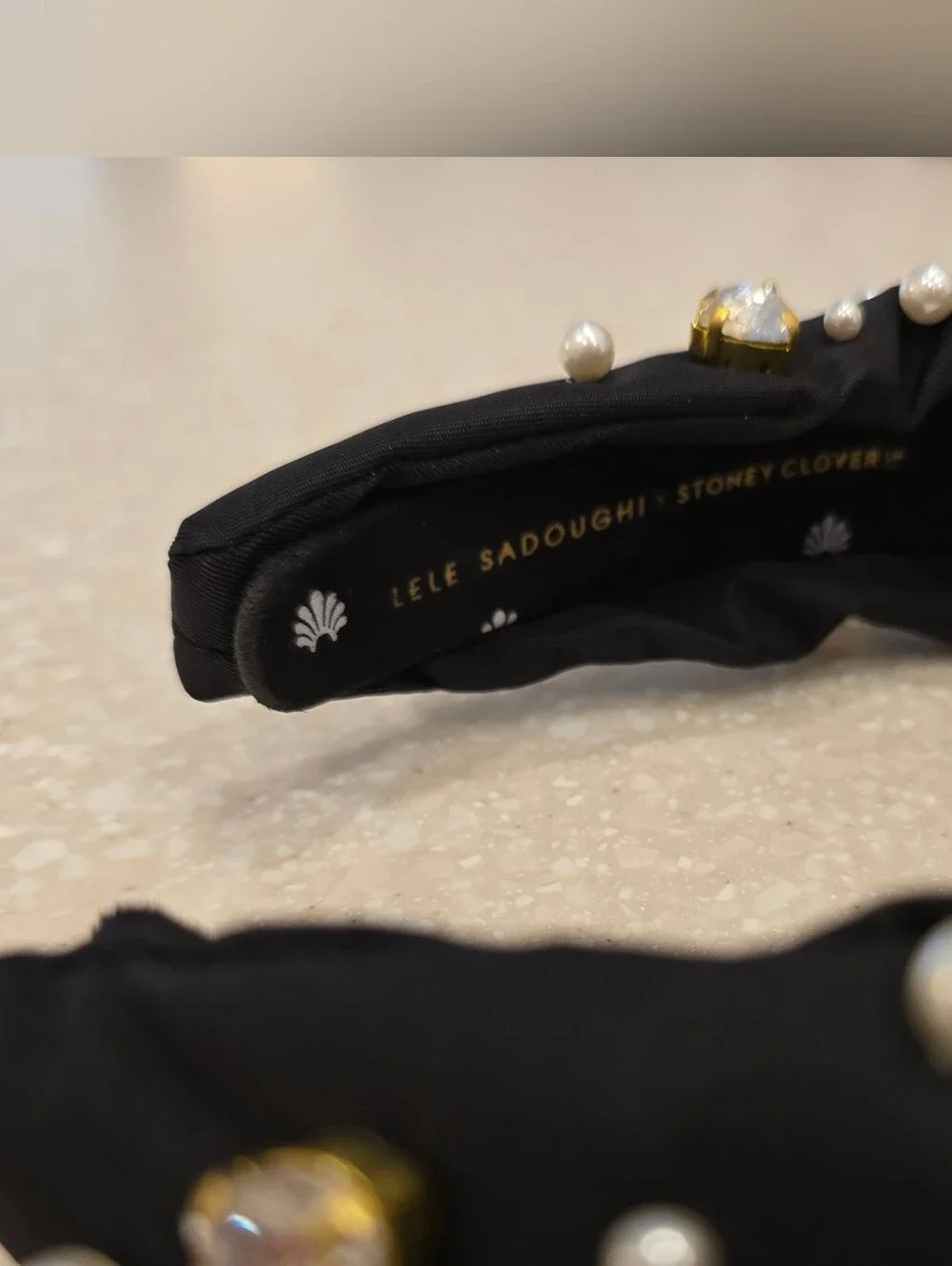 🖤 LELE SADOUGHI X Stoney Clover Lane Noir Heart Crystal & Pearl Headband SCL